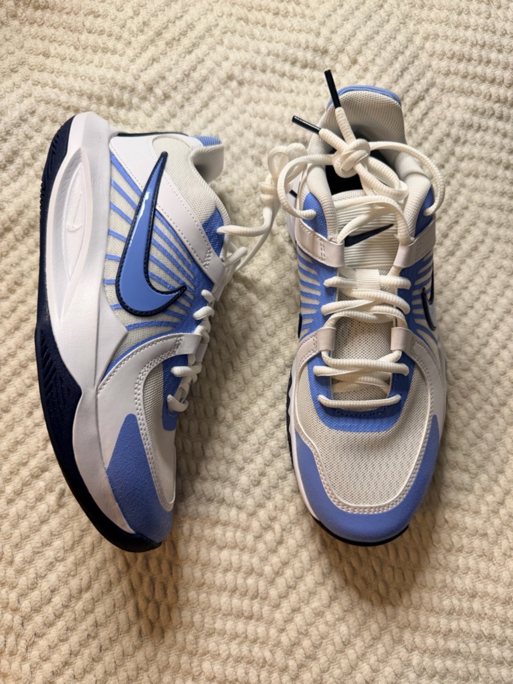 🤍Nike Hyperspeed Court 2 Sneakers🤍 - Picture 3 of 9